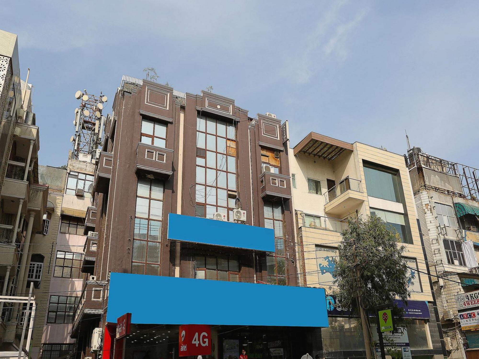 Oyo Flagship Hotel F Five New Delhi Exteriör bild